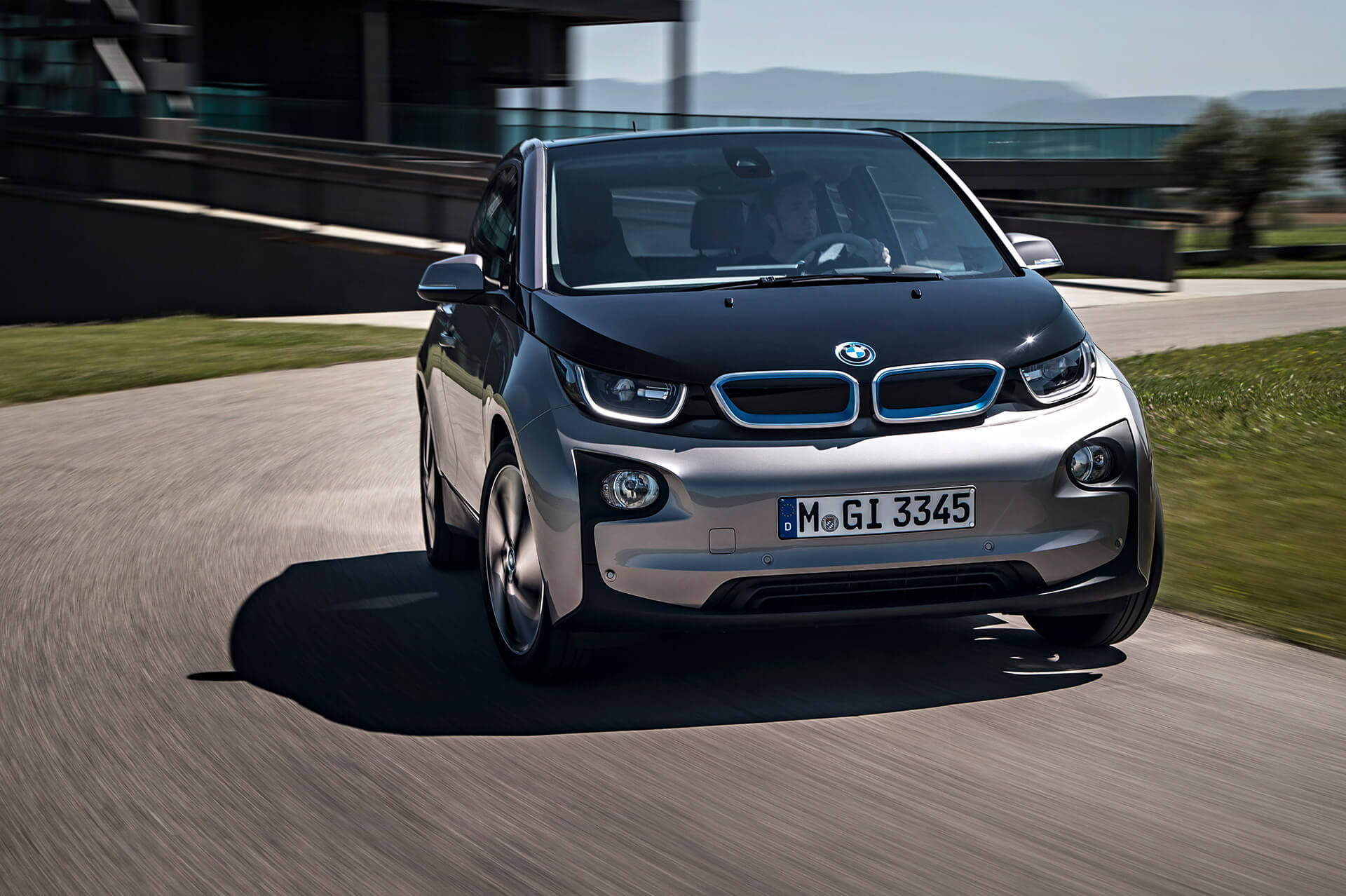 Электромобиля с увеличенным запасом хода BMW i3 REx Электромобиля с увеличенным запасом хода BMW i3 REx