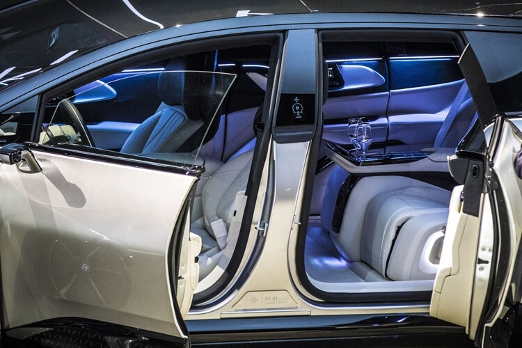 Интерьер Faraday Future FF 91 Интерьер Faraday Future FF 91