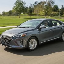 Фотография модели Hyundai Ioniq Hybrid - фото 3 Фотография экоавто Hyundai Ioniq Hybrid - фото 3