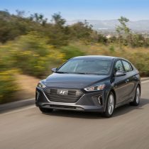 Фотография модели Hyundai Ioniq Hybrid - фото 4 Фотография экоавто Hyundai Ioniq Hybrid - фото 4