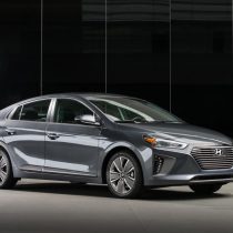 Фотография модели Hyundai Ioniq Hybrid - фото 10 Фотография экоавто Hyundai Ioniq Hybrid - фото 10