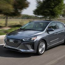 Фотография модели Hyundai Ioniq Hybrid - фото 12 Фотография экоавто Hyundai Ioniq Hybrid - фото 12