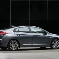 Фотография модели Hyundai Ioniq Hybrid - фото 21 Фотография экоавто Hyundai Ioniq Hybrid - фото 21
