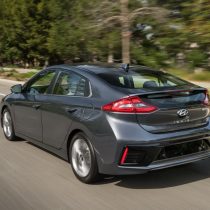 Фотография модели Hyundai Ioniq Hybrid - фото 22 Фотография экоавто Hyundai Ioniq Hybrid - фото 22