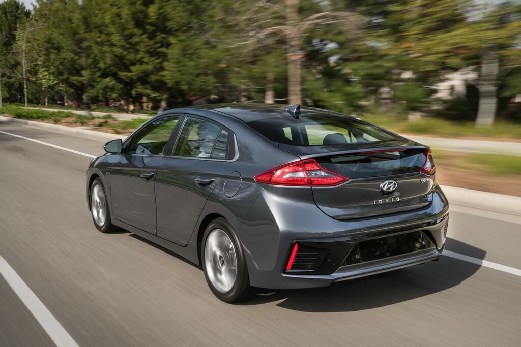 Фотография модели Hyundai Ioniq Hybrid - фото 22 Фотография экоавто Hyundai Ioniq Hybrid - фото 22