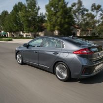 Фотография модели Hyundai Ioniq Hybrid - фото 23 Фотография экоавто Hyundai Ioniq Hybrid - фото 23