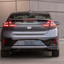 Фотография модели Hyundai Ioniq Hybrid - фото 26 Фотография экоавто Hyundai Ioniq Hybrid - фото 26