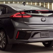 Фотография модели Hyundai Ioniq Hybrid - фото 34 Фотография экоавто Hyundai Ioniq Hybrid - фото 34