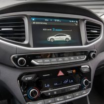 Фотография модели Hyundai Ioniq Hybrid - фото 48 Фотография экоавто Hyundai Ioniq Hybrid - фото 48