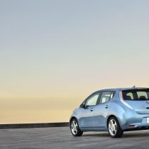 Фотография модели Nissan Leaf 2010 (24 кВт•ч) - фото 3 Фотография экоавто Nissan Leaf 2010 (24 кВт•ч) - фото 3