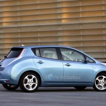 Фотография модели Nissan Leaf 2010 (24 кВт•ч) - фото 11 Фотография экоавто Nissan Leaf 2010 (24 кВт•ч) - фото 11