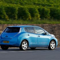 Фотография модели Nissan Leaf 2010 (24 кВт•ч) - фото 16 Фотография экоавто Nissan Leaf 2010 (24 кВт•ч) - фото 16
