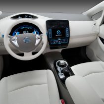 Фотография модели Nissan Leaf 2010 (24 кВт•ч) - фото 47 Фотография экоавто Nissan Leaf 2010 (24 кВт•ч) - фото 47