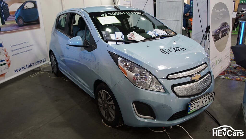 Фотография с выставки Plug-In Ukraine 2017 Chevrolet Spark EV Chevrolet Spark EV на выставке Plug-In Ukraine 2017