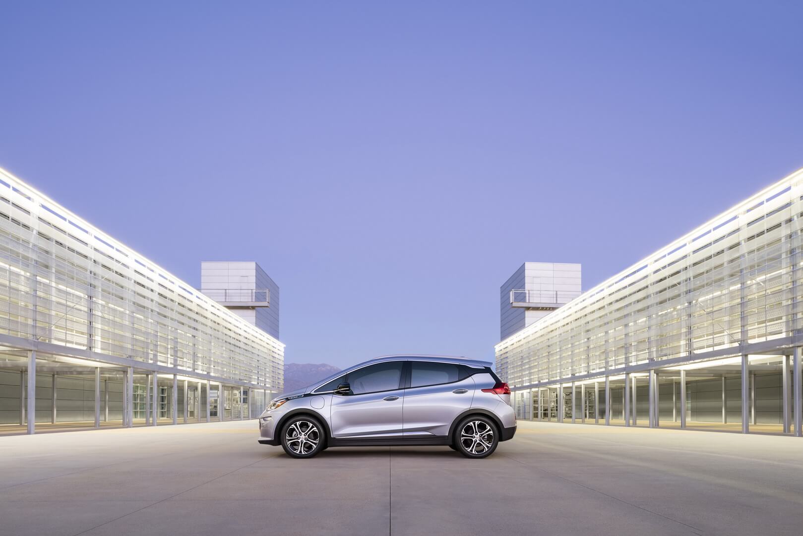 Фотография модели Chevrolet Bolt EV - фото 15 Фотография экоавто Chevrolet Bolt EV - фото 15