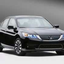 Фотография модели Honda Accord Hybrid 2014 Фотография экоавто Honda Accord Hybrid 2014