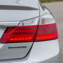 Фотография модели Honda Accord Hybrid 2014 - фото 9 Фотография экоавто Honda Accord Hybrid 2014 - фото 9