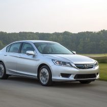 Фотография модели Honda Accord Hybrid 2014 - фото 11 Фотография экоавто Honda Accord Hybrid 2014 - фото 11