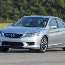 Фотография модели Honda Accord Hybrid 2014 - фото 12 Фотография экоавто Honda Accord Hybrid 2014 - фото 12