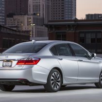 Фотография модели Honda Accord Hybrid 2014 - фото 17 Фотография экоавто Honda Accord Hybrid 2014 - фото 17