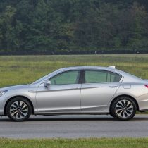 Фотография модели Honda Accord Hybrid 2014 - фото 24 Фотография экоавто Honda Accord Hybrid 2014 - фото 24