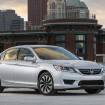 Фотография модели Honda Accord Hybrid 2014 - фото 44 Фотография экоавто Honda Accord Hybrid 2014 - фото 44