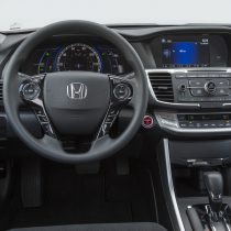 Фотография модели Honda Accord Hybrid 2014 - фото 62 Фотография экоавто Honda Accord Hybrid 2014 - фото 62