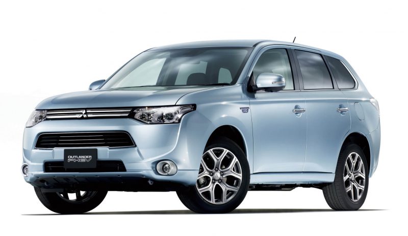 Mitsubishi Outlander PHEV Плагин-гибрид Mitsubishi Outlander PHEV