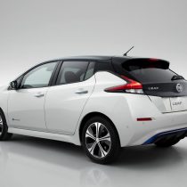 Фотография модели Nissan Leaf 2018 - фото 4 Фотография экоавто Nissan Leaf 2018 - фото 4