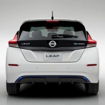 Фотография модели Nissan Leaf 2018 - фото 5 Фотография экоавто Nissan Leaf 2018 - фото 5