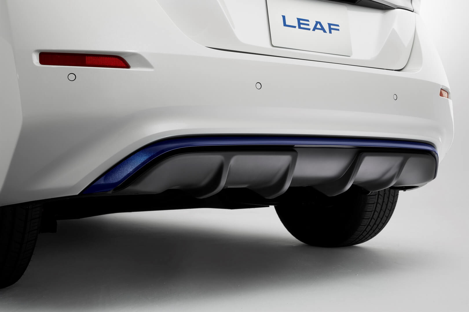 Фотография модели Nissan Leaf 2018 - фото 17 Фотография экоавто Nissan Leaf 2018 - фото 17