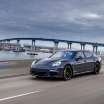 Фотография модели Porsche Panamera S E-Hybrid - фото 21 Фотография экоавто Porsche Panamera S E-Hybrid - фото 21