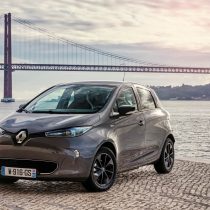 Фотография модели Renault ZOE Z.E. 40 (2017) - фото 9 Фотография экоавто Renault ZOE Z.E. 40 (2017) - фото 9