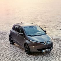 Фотография модели Renault ZOE Z.E. 40 (2017) - фото 11 Фотография экоавто Renault ZOE Z.E. 40 (2017) - фото 11