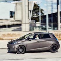 Фотография модели Renault ZOE Z.E. 40 (2017) - фото 25 Фотография экоавто Renault ZOE Z.E. 40 (2017) - фото 25
