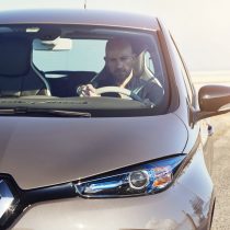 Фотография модели Renault ZOE Z.E. 40 (2017) - фото 27 Фотография экоавто Renault ZOE Z.E. 40 (2017) - фото 27