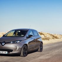 Фотография модели Renault ZOE Z.E. 40 (2017) - фото 29 Фотография экоавто Renault ZOE Z.E. 40 (2017) - фото 29