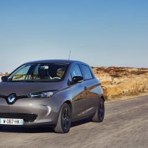Фотография модели Renault ZOE Z.E. 40 (2017) - фото 30 Фотография экоавто Renault ZOE Z.E. 40 (2017) - фото 30