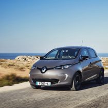 Фотография модели Renault ZOE Z.E. 40 (2017) - фото 32 Фотография экоавто Renault ZOE Z.E. 40 (2017) - фото 32