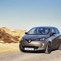 Фотография модели Renault ZOE Z.E. 40 (2017) - фото 42 Фотография экоавто Renault ZOE Z.E. 40 (2017) - фото 42