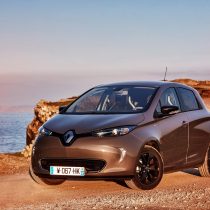 Фотография модели Renault ZOE Z.E. 40 (2017) - фото 48 Фотография экоавто Renault ZOE Z.E. 40 (2017) - фото 48