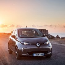Фотография модели Renault ZOE Z.E. 40 (2017) - фото 50 Фотография экоавто Renault ZOE Z.E. 40 (2017) - фото 50
