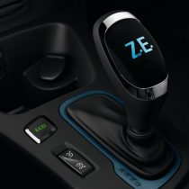 Фотография модели Renault ZOE Z.E. 40 (2017) - фото 58 Фотография экоавто Renault ZOE Z.E. 40 (2017) - фото 58