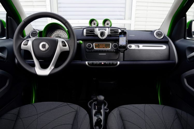 Приборная панель Smart Fortwo Electric Drive Приборная панель Smart Fortwo Electric Drive