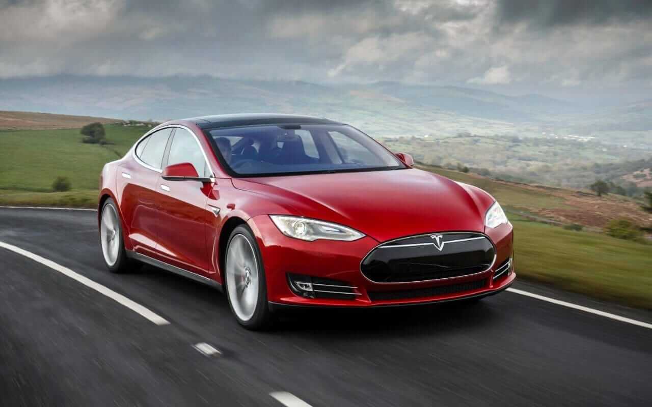 Электромобиль Tesla Model S Электромобиль Tesla Model S