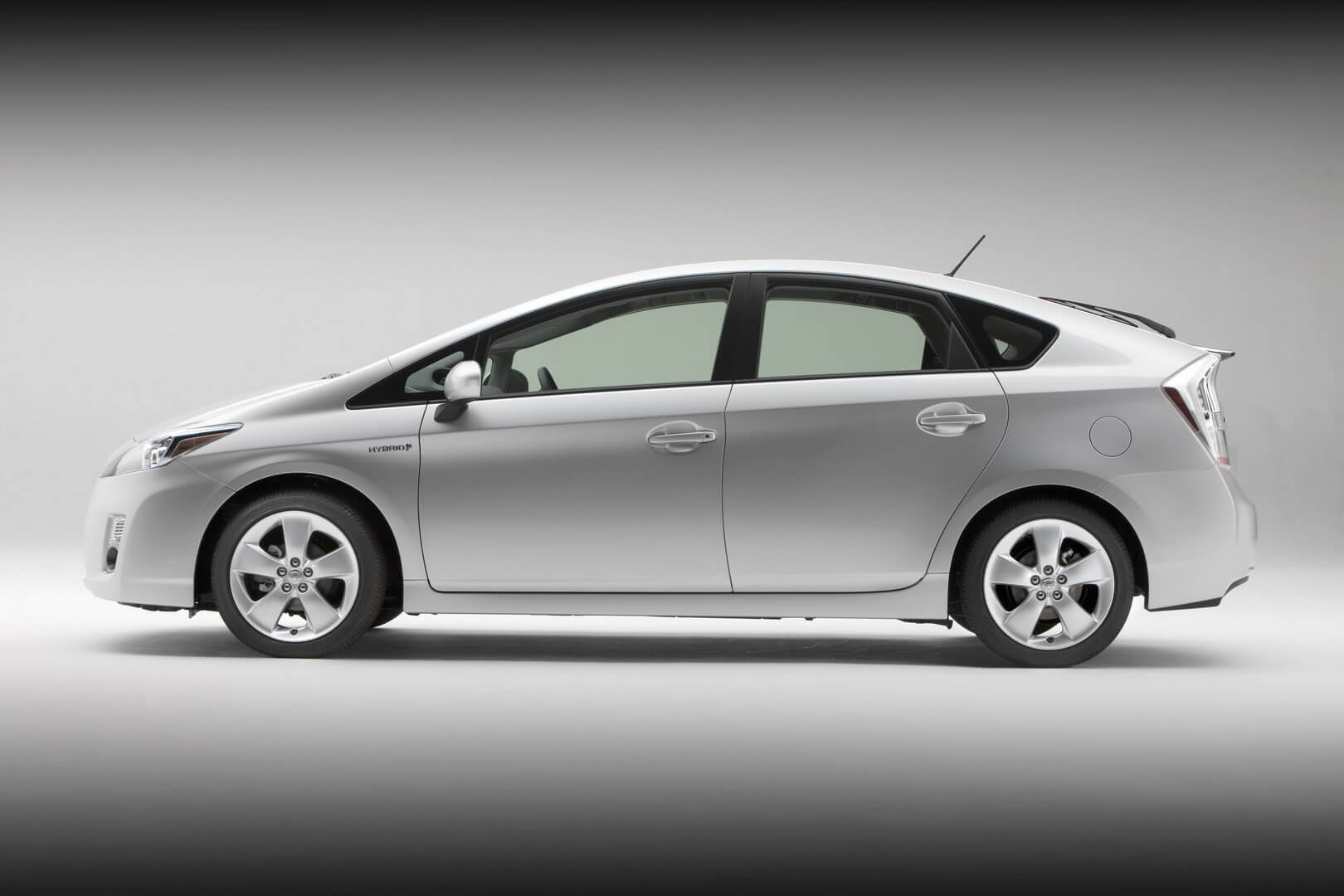 Внешний вид Toyota Prius Hybrid Внешний вид Toyota Prius Hybrid 2010