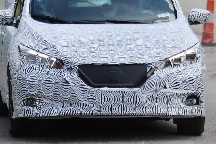 Новая радиаторная решетка и уже светодиодные фары Nissan Leaf 2018 Новая радиаторная решетка и уже светодиодные фары Nissan Leaf 2018