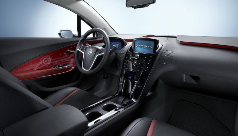 Салон Opel Ampera Rex Салон Opel Ampera Rex