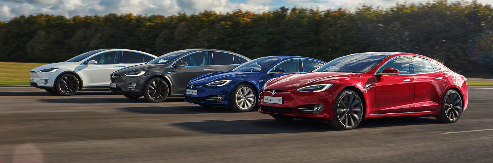 Электромобили Tesla Model X и Model S Электромобили Tesla Model X и Model S