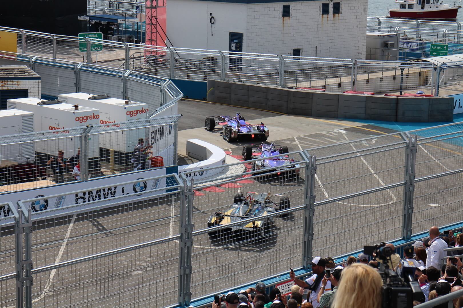 Нью-Йоркская гонка на электромобилях Formula E, Бруклин, июль 2017 года Нью-Йоркская гонка на электромобилях Formula E, Бруклин, июль 2017 года